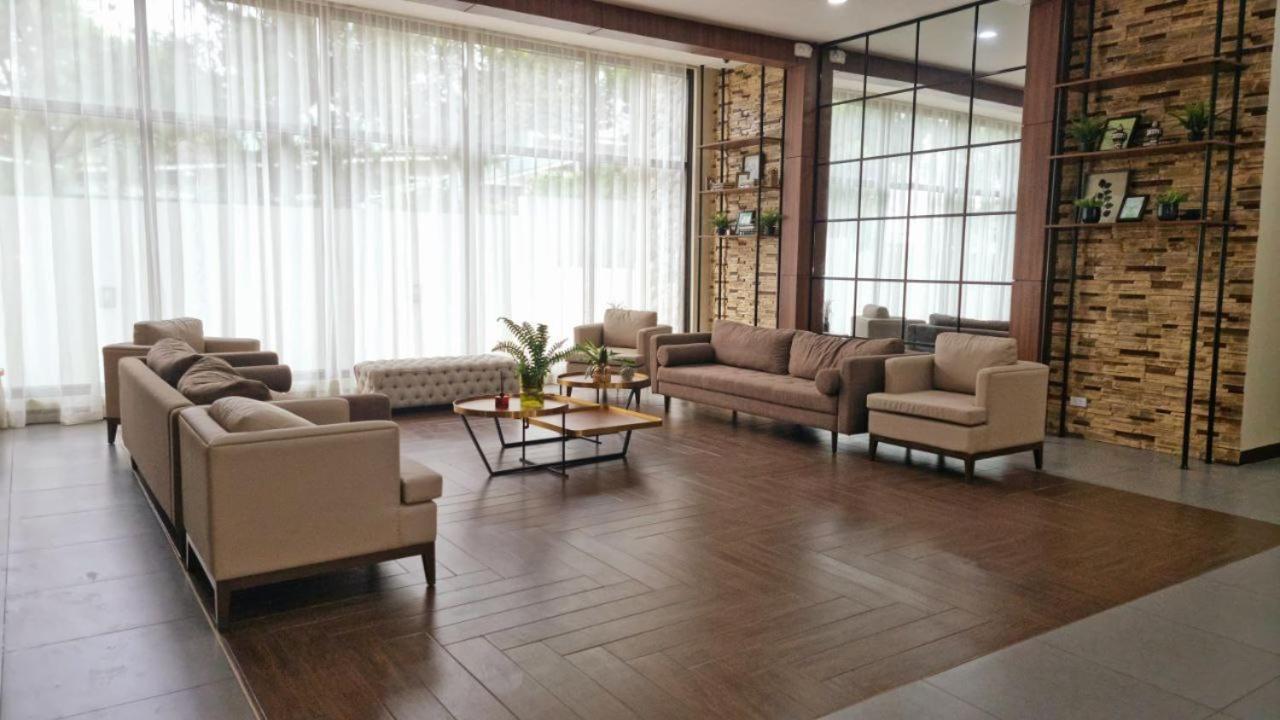 Cozynest Rentals At Brenthill Condominium Baguio City Buitenkant foto